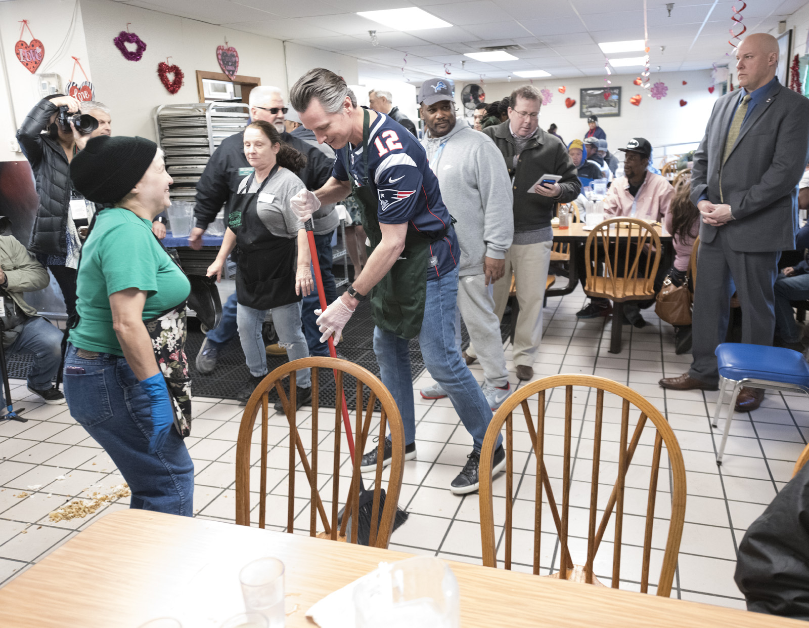 Governor Newsom to Make Good on Super Bowl Charitable Wager by Serving Lunch to the Homeless at Loaves & Fishes.