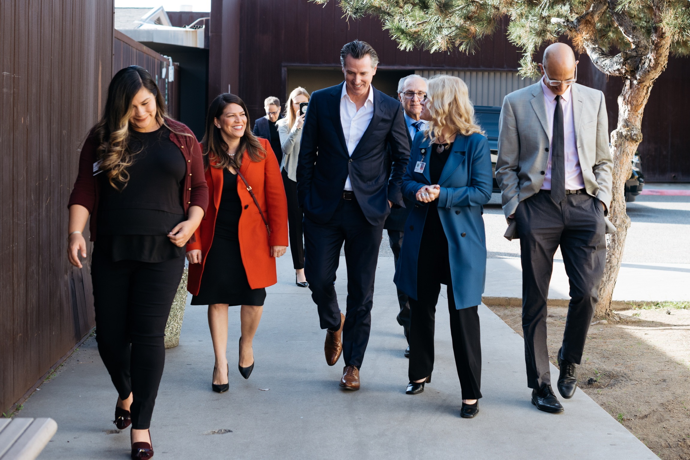 Photo Release: Governor Newsom Visits Crisis Stabilization Center in Fresno as Statewide Homelessness Tour Continues