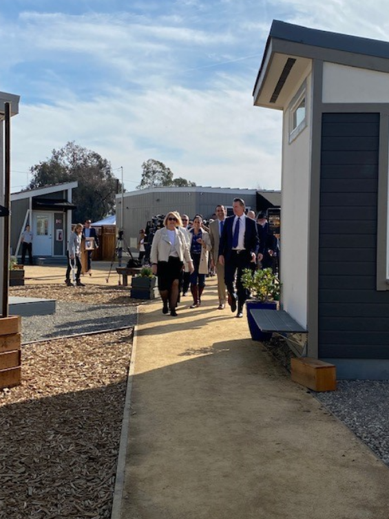 In San Jose, Governor Newsom Concludes Homelessness Tour at Innovative Bridge Housing Community Site