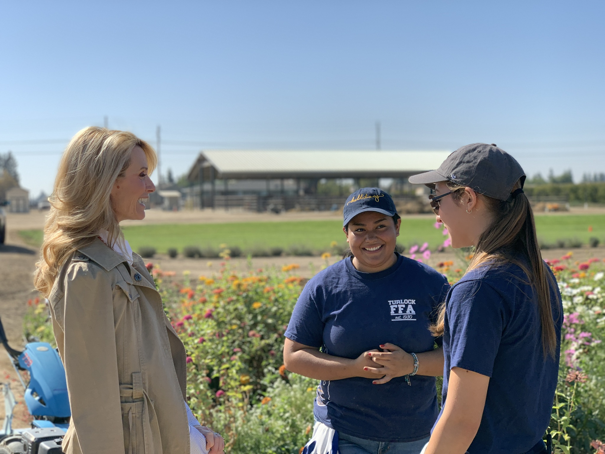 First Partner Siebel Newsom Releases Report to Expand Access to Farm to School  Across California | California Governor