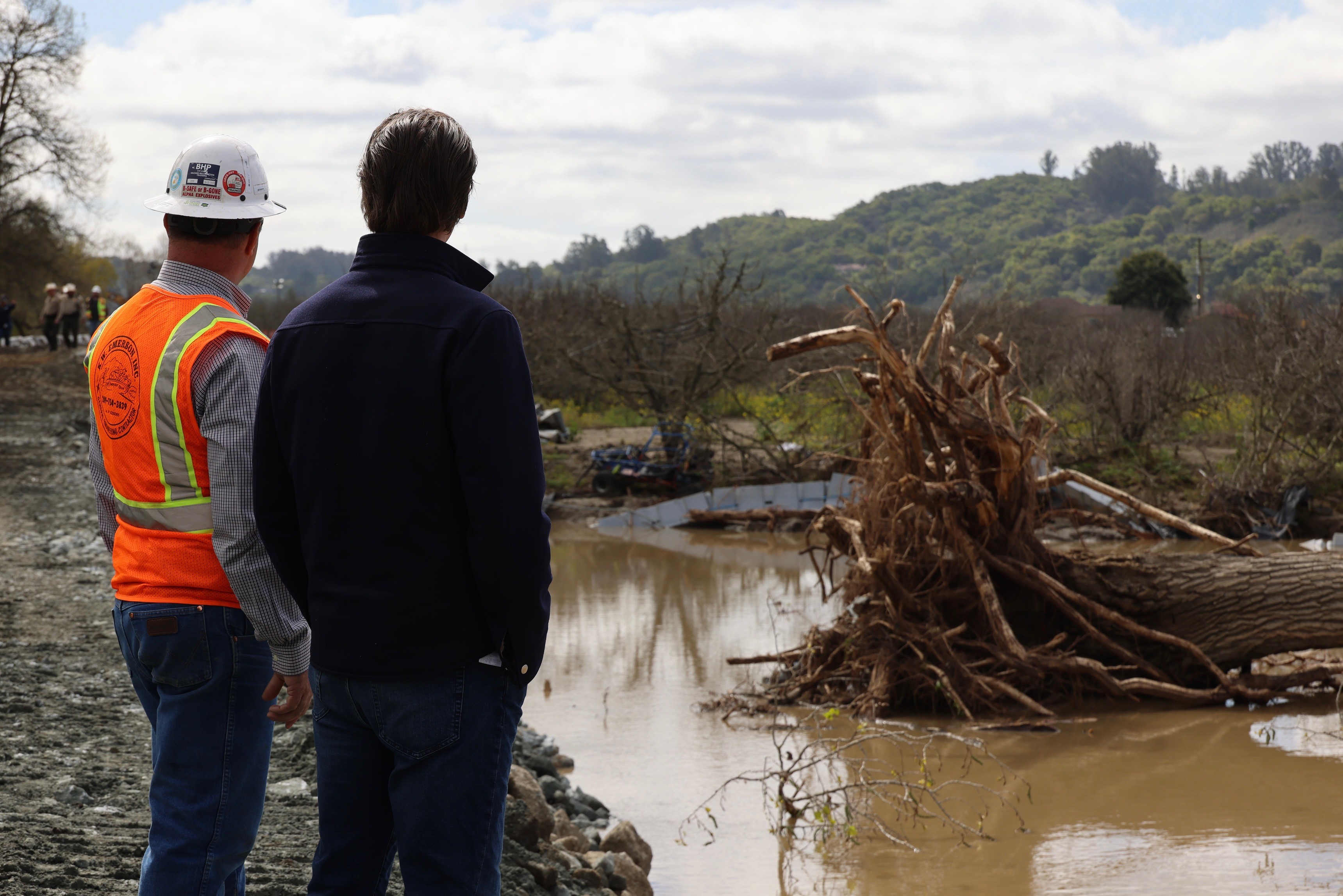 PHOTOS: In Pajaro, Governor Newsom Meets with First Responders and State and Local Leaders