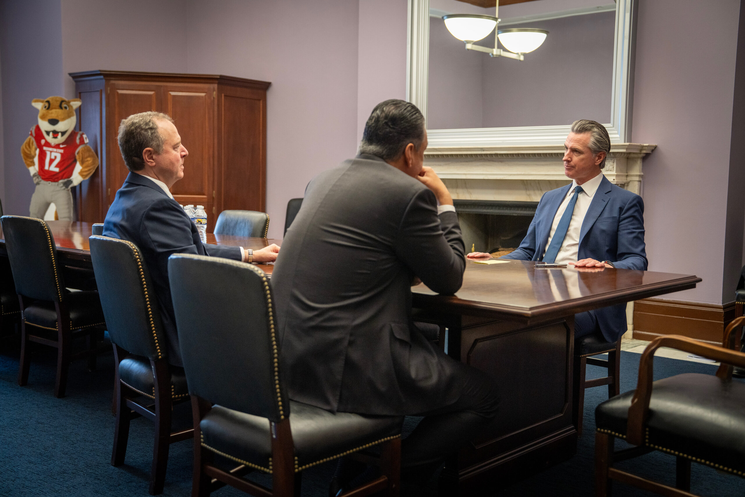 Governor Newsom meets with President Trump and members of Congress from both sides of the aisle on disaster relief for LA firestorm survivors